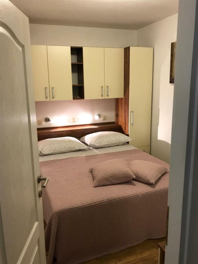 Apartman Dvor Makarska Zewnętrze zdjęcie